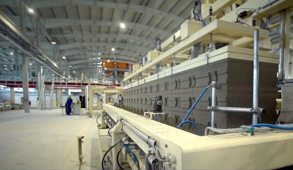 Orașul din România unde se deschide cea mai mare fabrică de BCA din țară. 100 de noi locuri de muncă vor fi create | Primar: "Probabil în primăvară vor începe recrutările" 880272