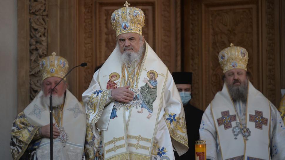 Patriarhul Daniel, cel mai bine plătit șef de cult din România | Salariul pe care îl încasează conducătorul Bisericii Ortodoxe Române  880046