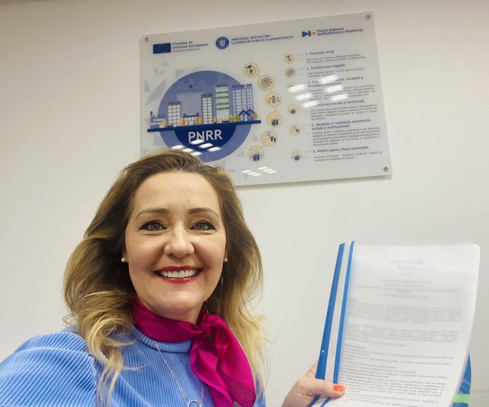 Elena Lasconi a demisionat din funcţia de vicepreşedinte al USR Argeş: ”Mie îmi e scârbă” 880625