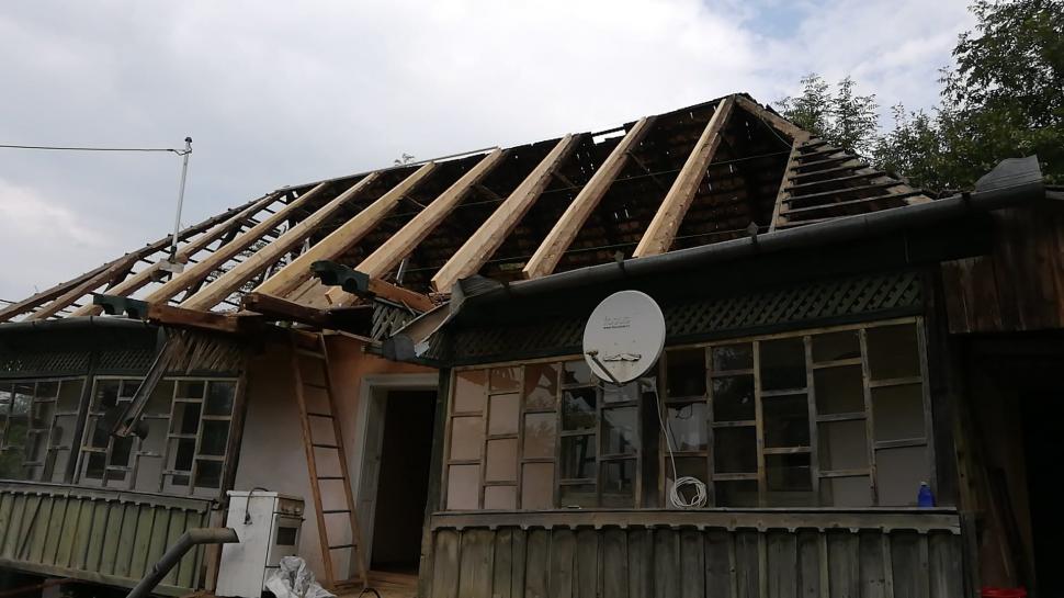 ”Omul sfințește locul”. Modul uluitor în care a recondiționat un român o casă în paragină, cumpărată pentru ”pământ și locație” 880677