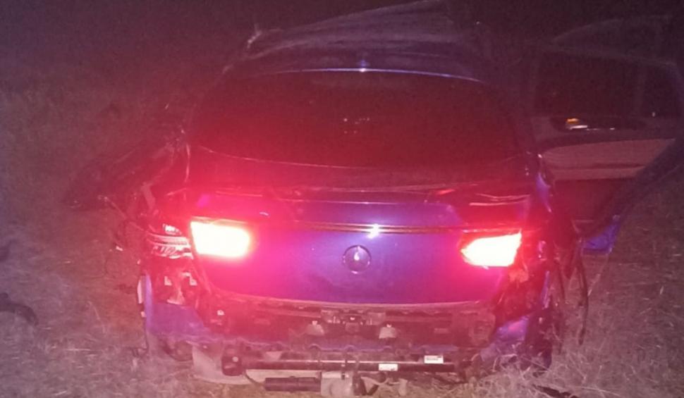 Un tânăr de 25 de ani a murit, după ce a furat mașina unui prieten și s-a răsturnat pe șosea, în Brăila  880604