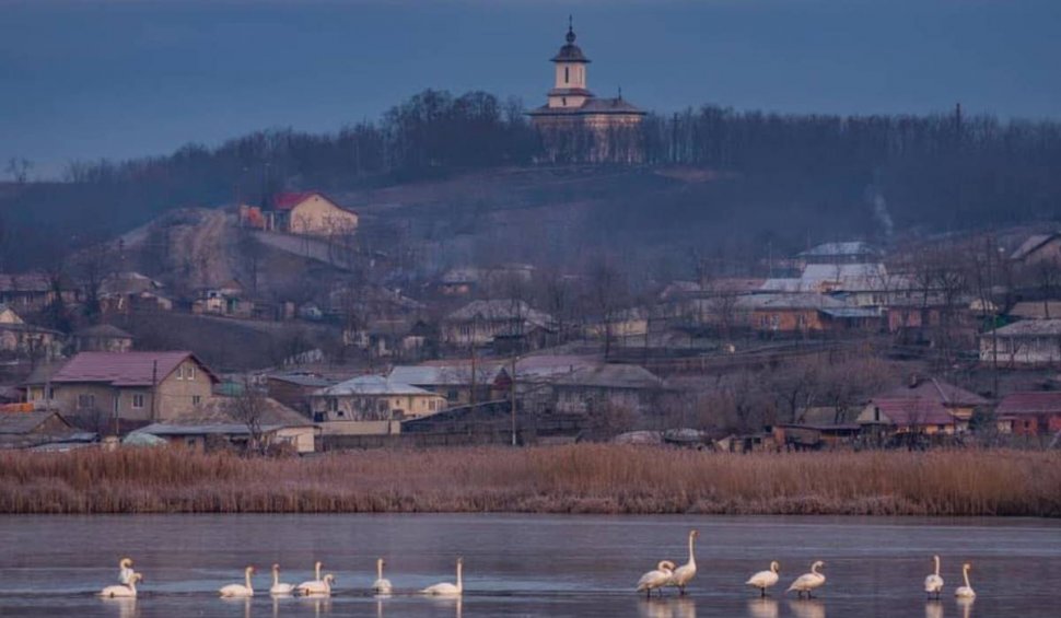 Localitatea din România care riscă să fie inundată după topirea zăpezii. Sute de familii, în pericol