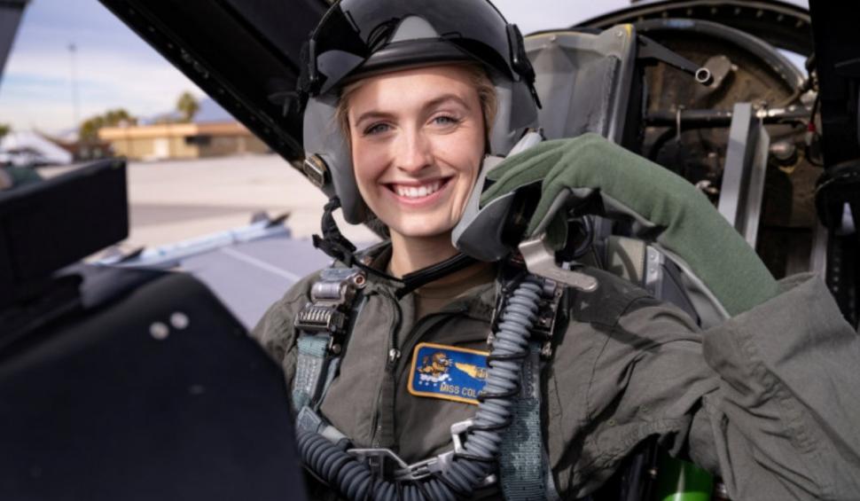 O tânără de 22 de ani, locotenent în Forțele Aeriene ale SUA, a fost încoronată Miss America 2024  880916