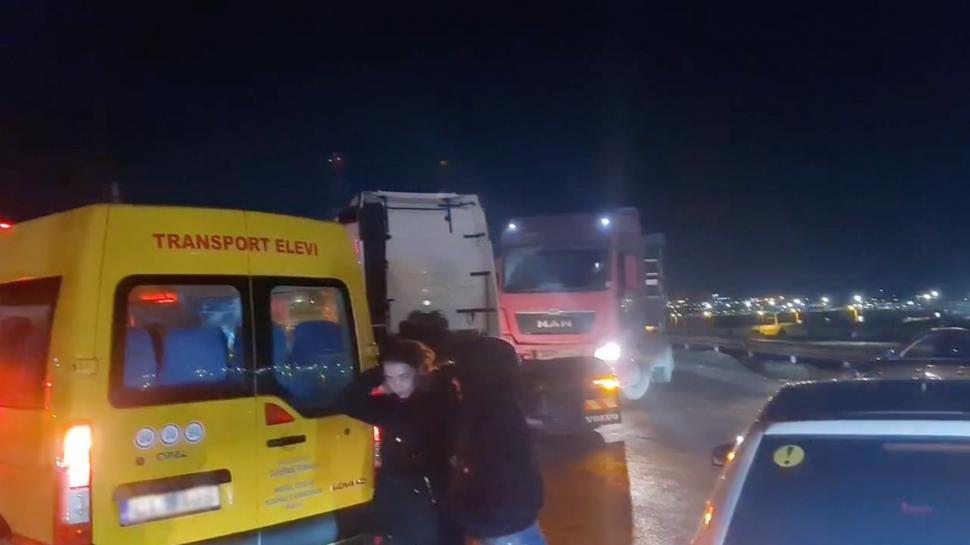 Intrarea în Portul Constanța, blocată de protestatari. Cozile de mașini sunt kilometrice 880919