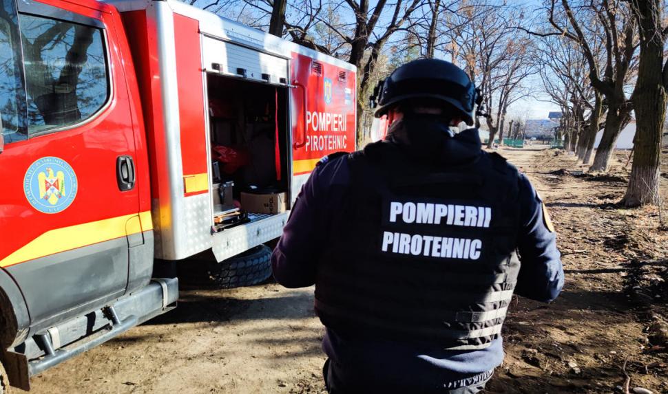 Mii de proiectile neexplodate au fost găsite la Buzău. E cel mai mare depozit de muniție subteran identificat în ultimii ani  881178