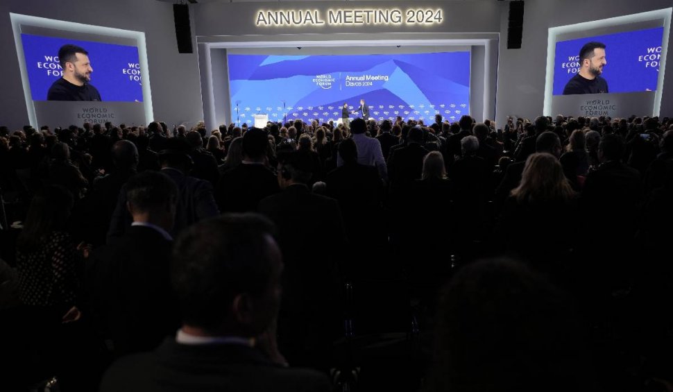 Zelenski și Blinken, discuții la Davos despre cum se poate apăra Ucraina în războiul cu Rusia