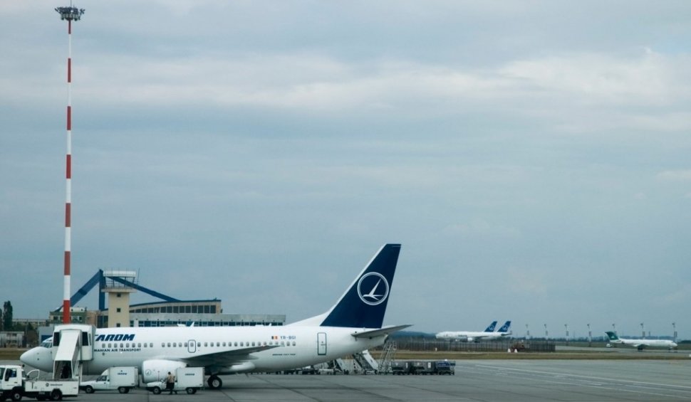 Un pasager român a încercat să își ia zilele în avion, după aterizarea pe Aeroportul Otopeni