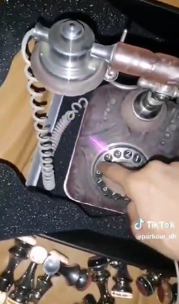 Tineri din Dorohoi, prinşi după ce s-au filmat la furat şi şi-au dat tag în postările de pe TikTok şi Instagram 881480