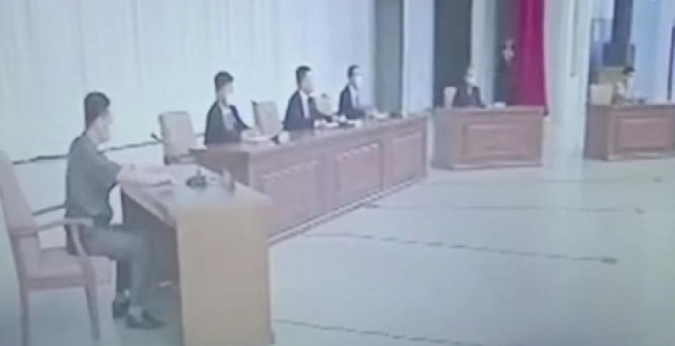 Proces pe stadion: doi băieți de 16 ani au fost condamnați la ani de muncă silnică pentru că s-au uitat la telenovele interzise, în Coreea de Nord 881768