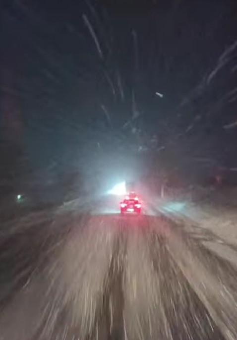 Noul val de frig pune stăpânire pe România. Restricții de trafic și drumuri cu circulație oprită în țară din cauza vremii 881863