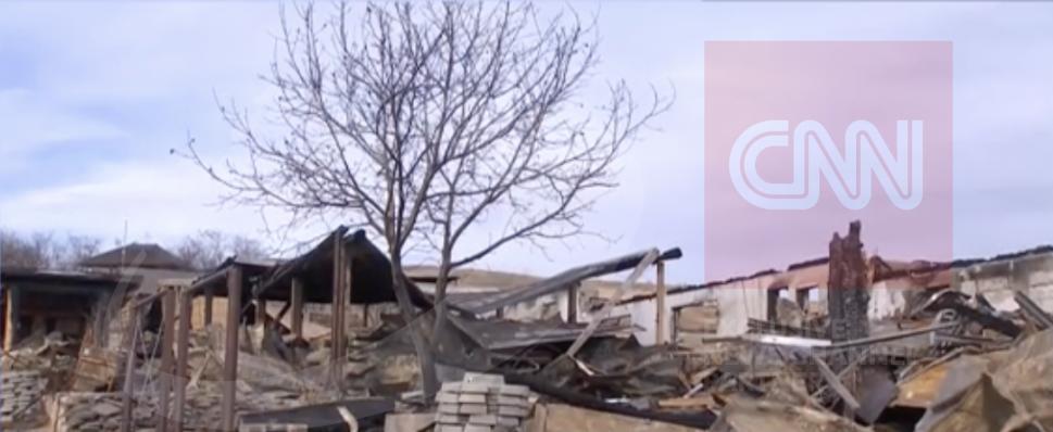 Imagini din interiorul pensiunii "Ferma Dacilor", după incendiul devastator. Jurnaliștii Antena 3 CNN, investigație în locul în care au murit opt oameni: "Focul ardea în două părți" 881836