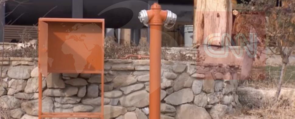 Imagini din interiorul pensiunii "Ferma Dacilor", după incendiul devastator. Jurnaliștii Antena 3 CNN, investigație în locul în care au murit opt oameni: "Focul ardea în două părți" 881837