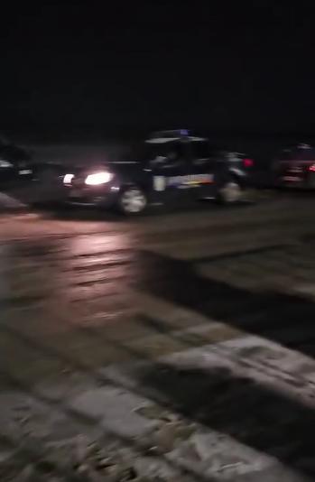 Jandarmeria a intervenit pentru deblocarea Vămii Siret. Traficul a fost restabilit în zonă, iar o parte dintre protestatari au plecat 881886