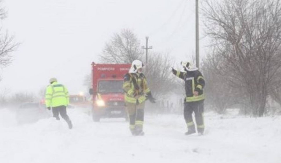 Șase județe din România, grav afectate de vremea rea. Circulația blocată pe patru tronsoane de Drumuri Naționale