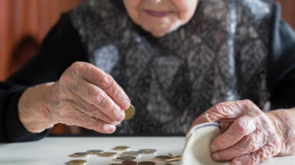 Pensiile care vor fi impozitate de la 1 ianuarie 2024. Anunțul Ministerului Muncii pentru pensionari