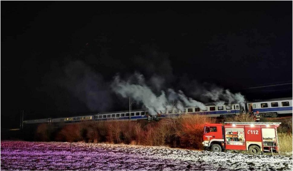 Un vagon al trenului IR 1830 Galați – Cluj Napoca a luat foc. Traficul feroviar este oprit  882512