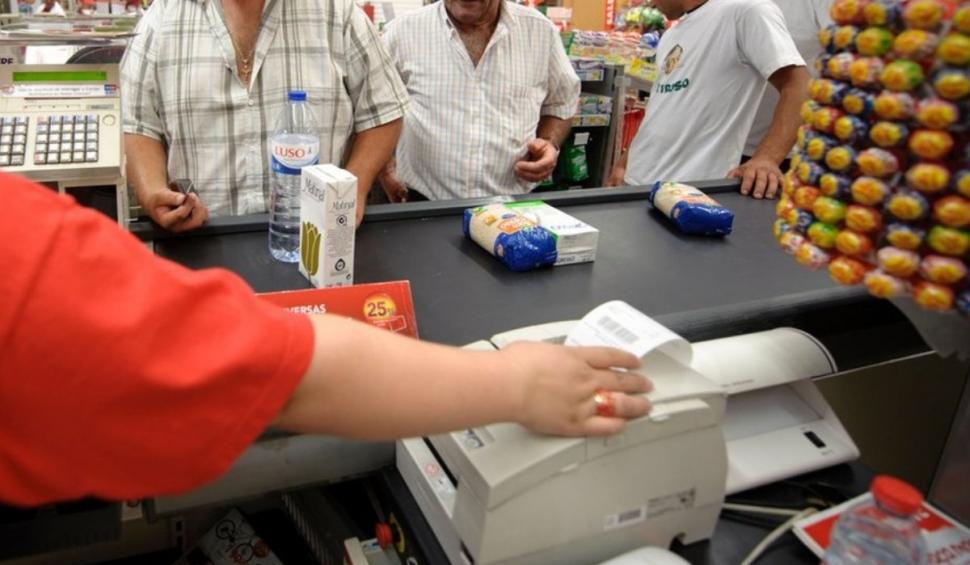 Produsul de pe vremea comunismului care a "reînviat". Acum costă 5 lei şi este la mare căutare printre români 882850