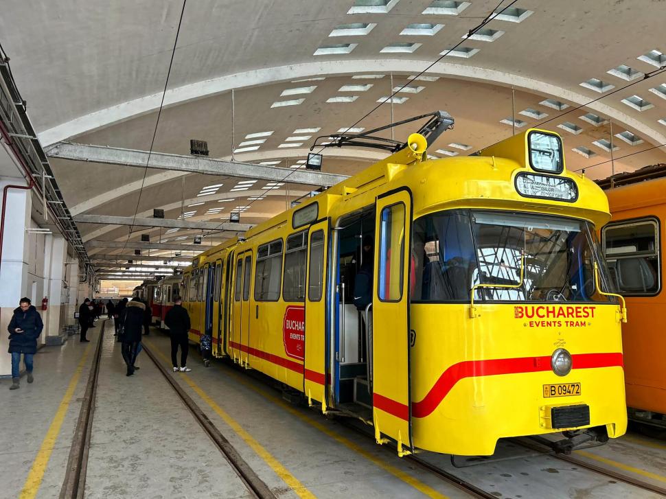 STB şi-a deschis porţile. Locul în care puteţi vedea cele mai noi mijloace de transport din Bucureşti 882732