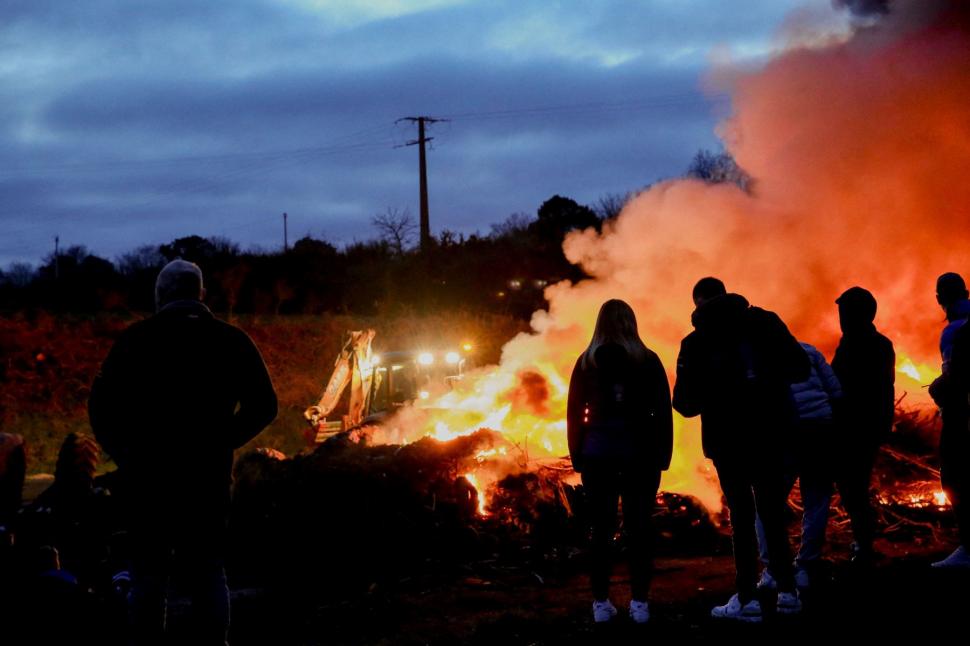 Sub asediul fermierilor care blochează Parisul, Franța cere modificarea urgentă a legislației UE 883501