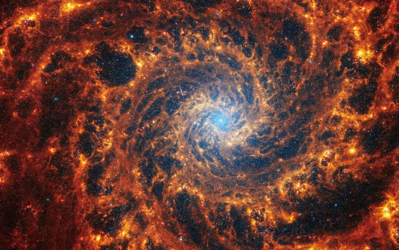 "Nu sunt doar uimitoare, ci spun o poveste": Imagini inedite cu 19 galaxii spirală, surprinse de telescopul spațial James Webb 883778