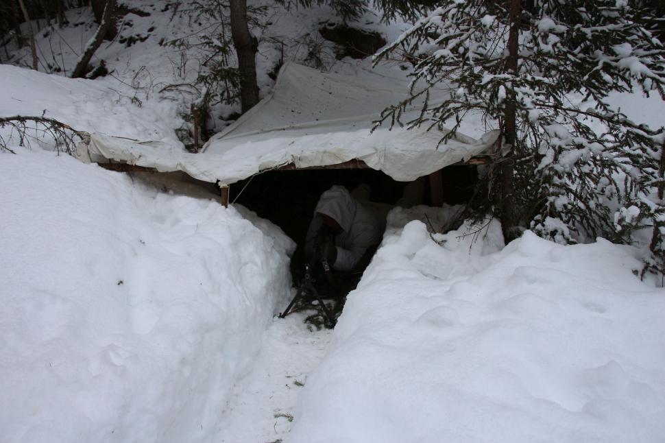 Militarii români "Vânători de Munte", surprinşi în timpul unor antrenamente în Munţii Călimani 883719