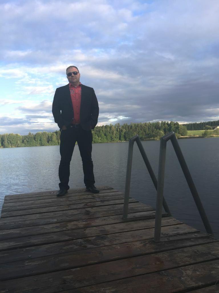 Afacerea pentru care un român s-a întors acasă, după 10 ani petrecuți în străinătate, și speră să dea lovitura: ”Unii se chinuie să plece, noi ne chinuim să ne întoarcem” 884090