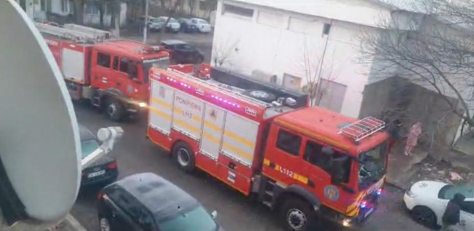 Explozie puternică într-un bloc din Galați! O persoană a ajuns la spital cu arsuri 883909