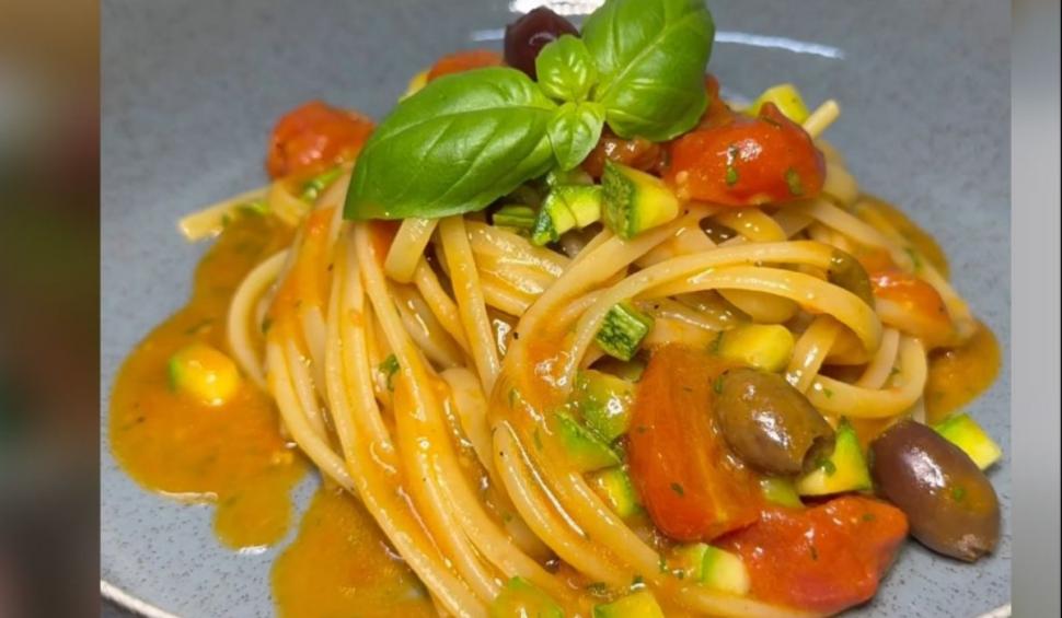 El este Rafael Nistor, românul bucătar care face furori în Italia. Metoda inedită care l-a propulsat în top 10 influenceri culinari  884085