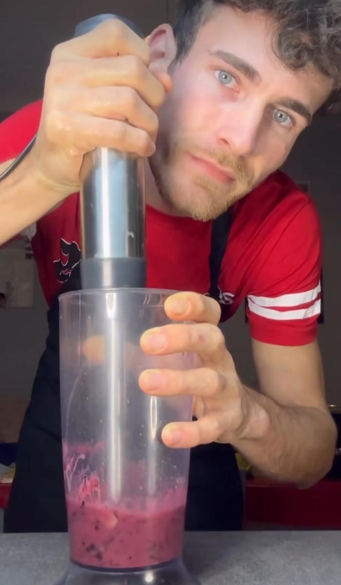 El este Rafael Nistor, românul bucătar care face furori în Italia. Metoda inedită care l-a propulsat în top 10 influenceri culinari  884086