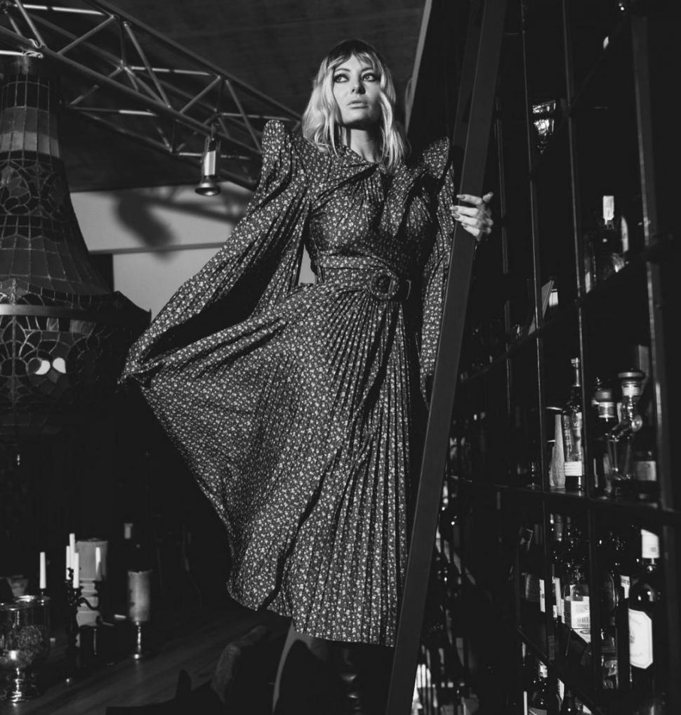 Imagini cu penthouse-ul de lux în care Delia Matache stă împreună cu soțul său. Apartamentul a costat 1,4 milioane de euro 884300