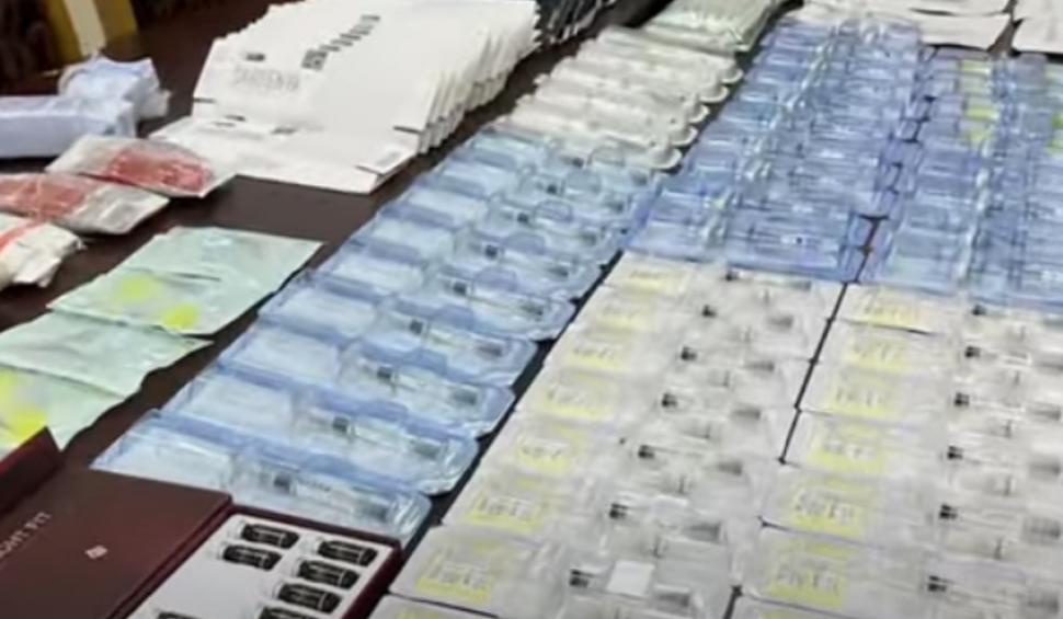 Sute de seringi și botox, găsite în mașina unei femei care intra în Republica Moldova 884613