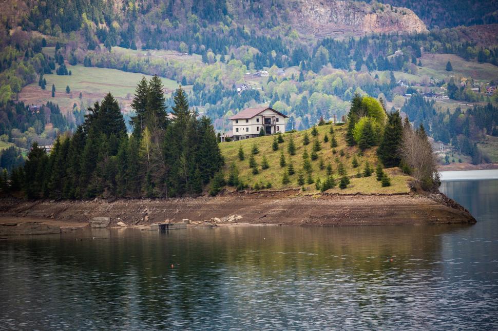 Locul în care se găsește cel mai curat aer din România. "Este marea de la munte" 884574