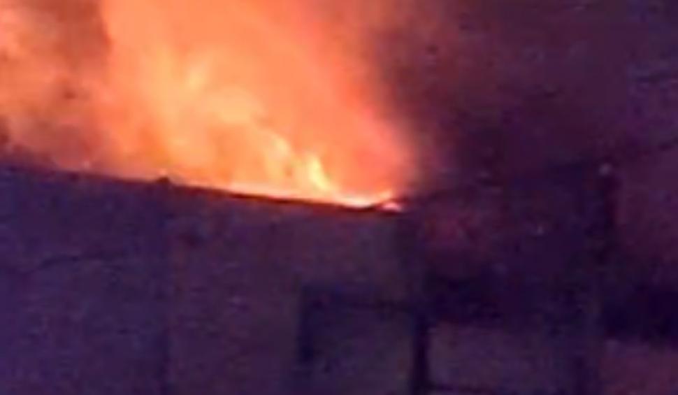 Incendiu puternic la un restaurant cunoscut din Piteşti | 48 de persoane au fost evacuate 884767