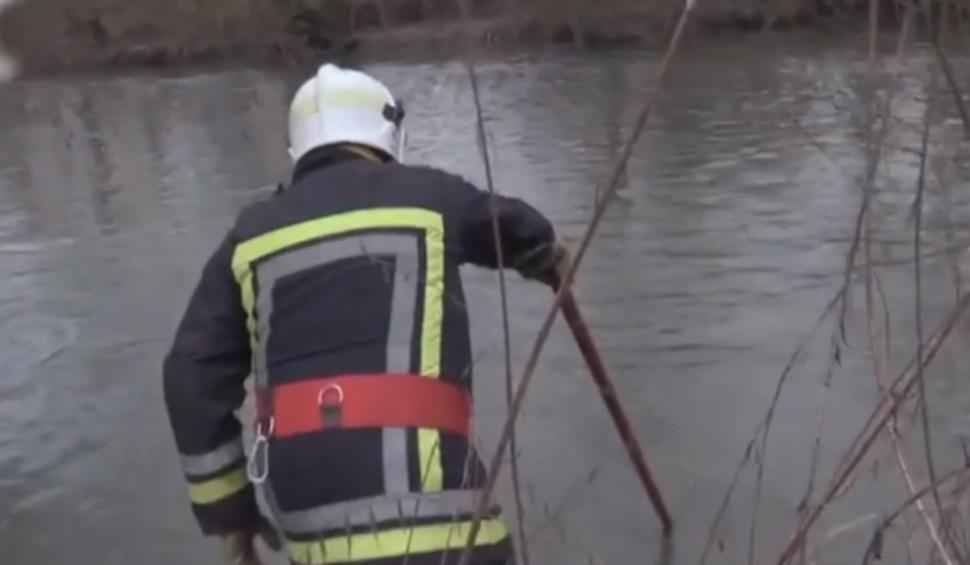 Un cunoscut medic din Gherla a dispărut pe malul Someșului | Bărbatul a plecat la pescuit şi nu s-a mai întros acasă 884750
