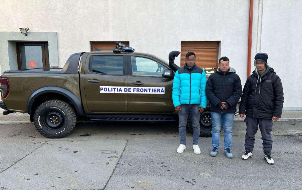 Polițiștii din Timiș au făcut o descoperire uluitoare într-o remorcă, la granița cu Ungaria. Șoferul român este acum cercetat 884708