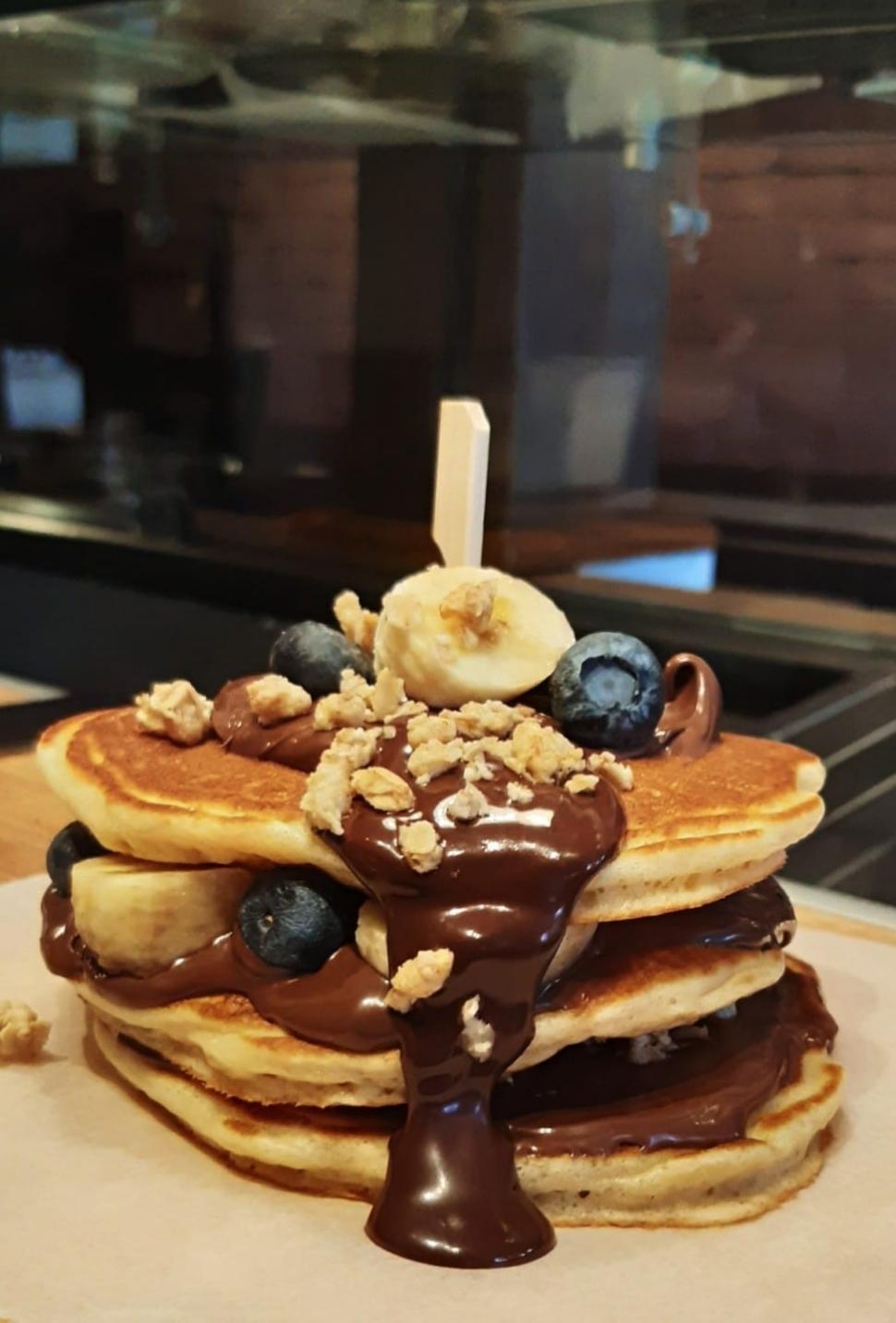 Afacerea cu care o româncă a dat lovitura în lumea deserturilor. A obținut distincția TOP 100 of Romania la categoria "Creperii & Gelaterii" 884983