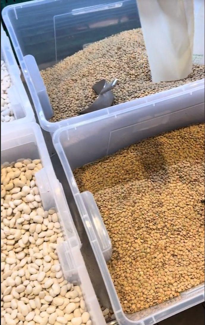 Italian venit în vizită în România, uimit de ce a găsit în supermarket: "Nu am văzut niciodată așa ceva" 885019