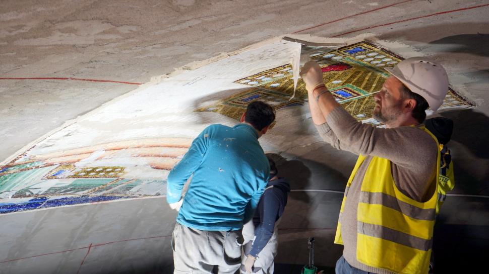 Catedrala Mântuirii Neamului va avea o icoană de peste 150 de metri pătrați, în turla principală. Asamblarea mozaicului a durat 6 luni 885383