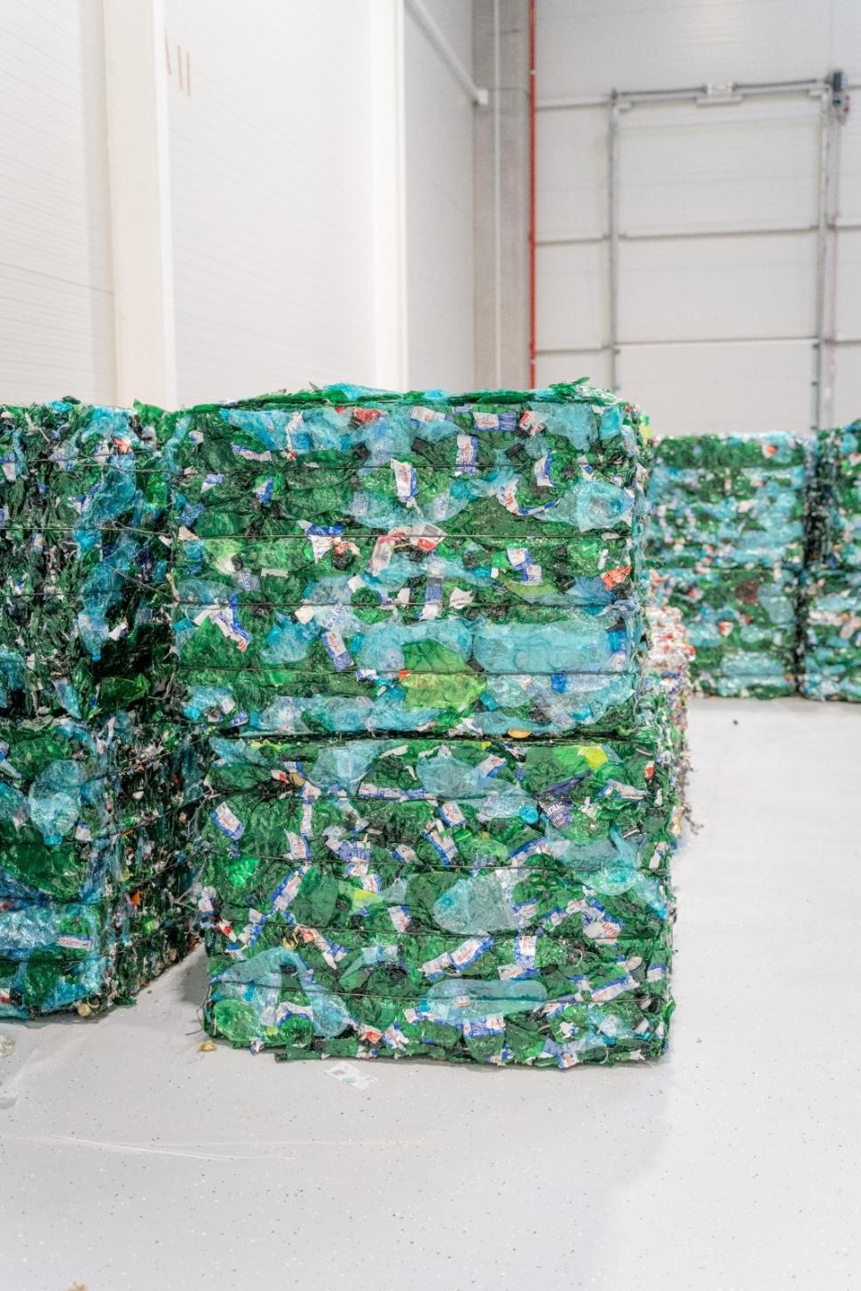 RetuRO deschide un nou centru în Giarmata, asigurând alte 32 de noi locuri de muncă verzi în județul Timiș 885540