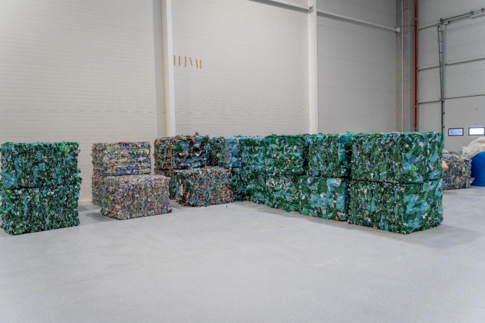 RetuRO deschide un nou centru în Giarmata, asigurând alte 32 de noi locuri de muncă verzi în județul Timiș 885541