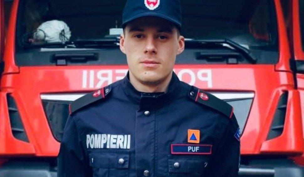 El este Darius, tânărul pompier din Arad, devenit erou după ce a salvat viața unei femei însărcinate în afara programului