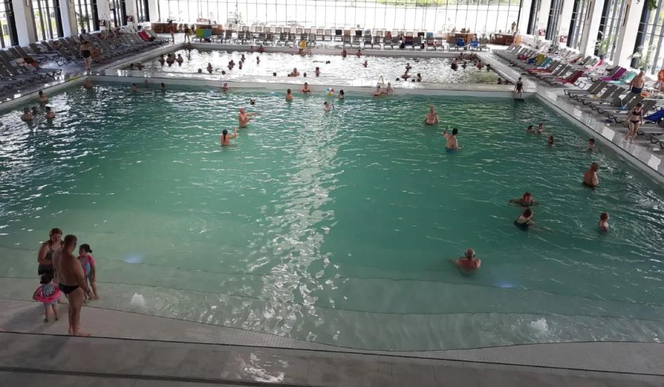 Noua stațiune din România unde poți merge la băi. Cât costă biletul pentru o zi 886015