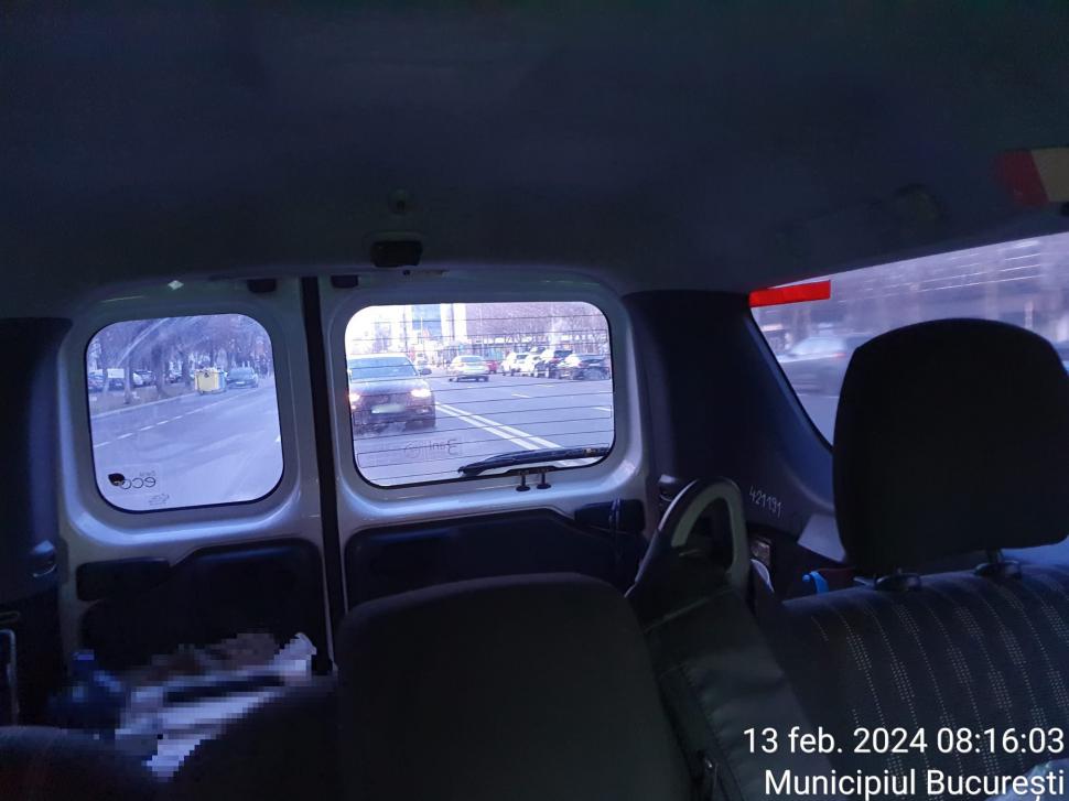 "O zi de Marți, 13, cu noroc!" Reacția unor polițiști din Bucureşti după ce un bărbat le-a spus că soţia sa naşte, dar nu va ajunge la timp la spital 886336