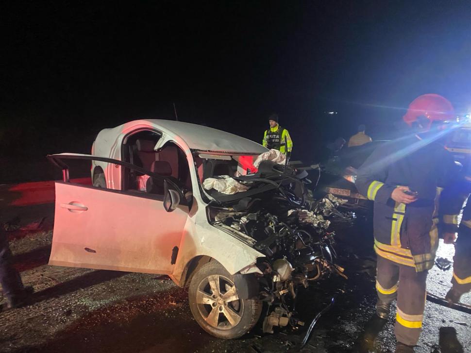 Accident grav, cu opt victime, pe DN25, lângă Braniștea, în județul Galați, după ce un șofer a intrat în depășire la urcarea pe un pod 886868
