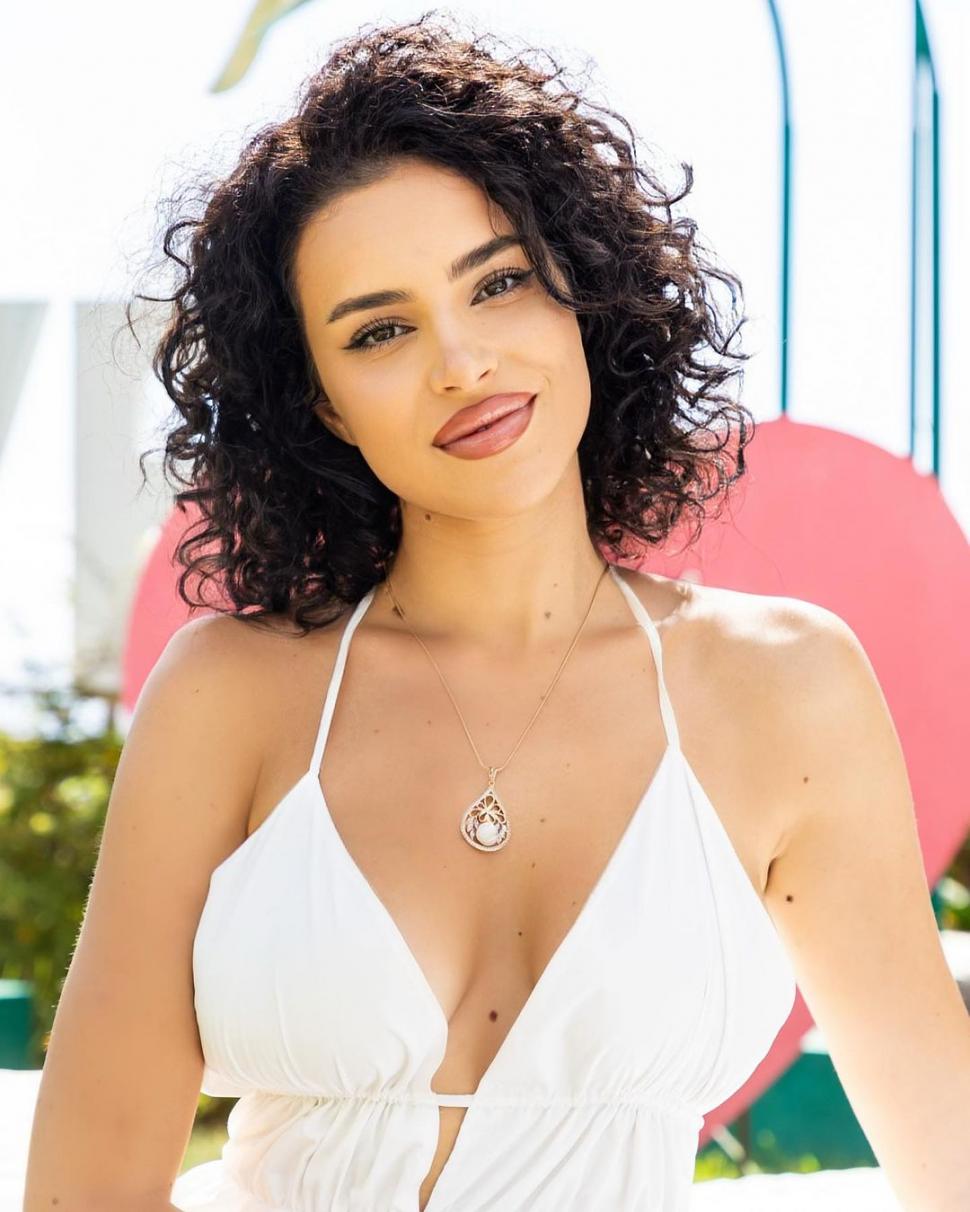 Ada-Maria Ileana, profesoara care va reprezenta România la Miss World 2024 886712