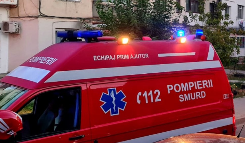 Un bărbat a murit după ce a căzut de la etajul unui bloc din Pitești