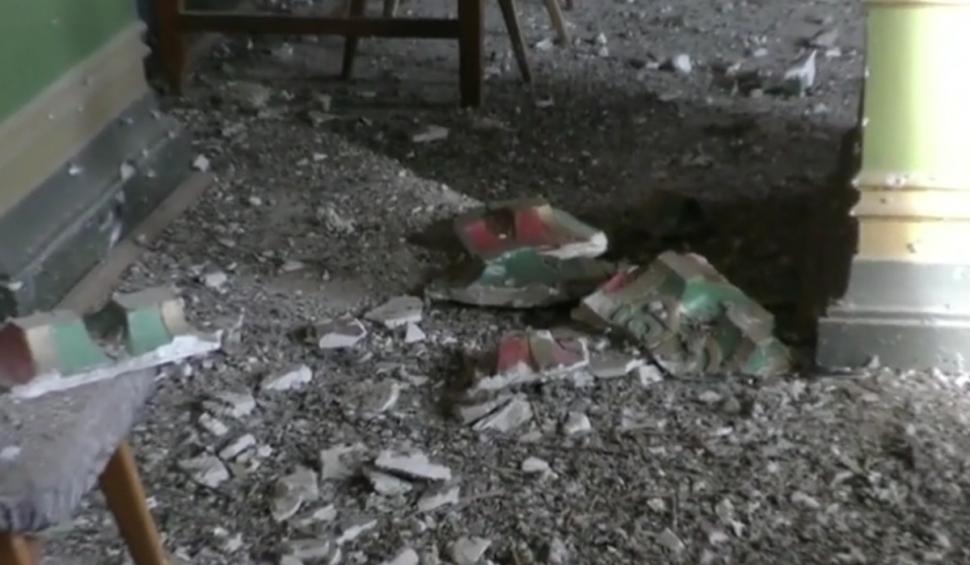 La un an de la cutremurele din Gorj, multe dintre clădirile publice avariate sunt la un pas să se prăbușească | 15 milioane de euro sunt blocaţi pentru că autoritățile se încurcă în proceduri 886839