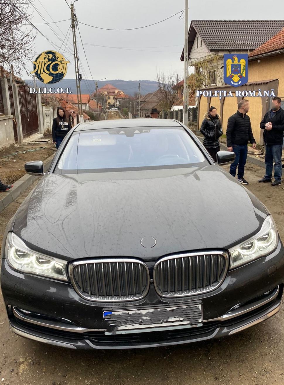 Trei români au rămas fără BMW-urile cumpărate cu banii aduşi din Franţa, acolo unde au furat sute de catalizatoare 886777