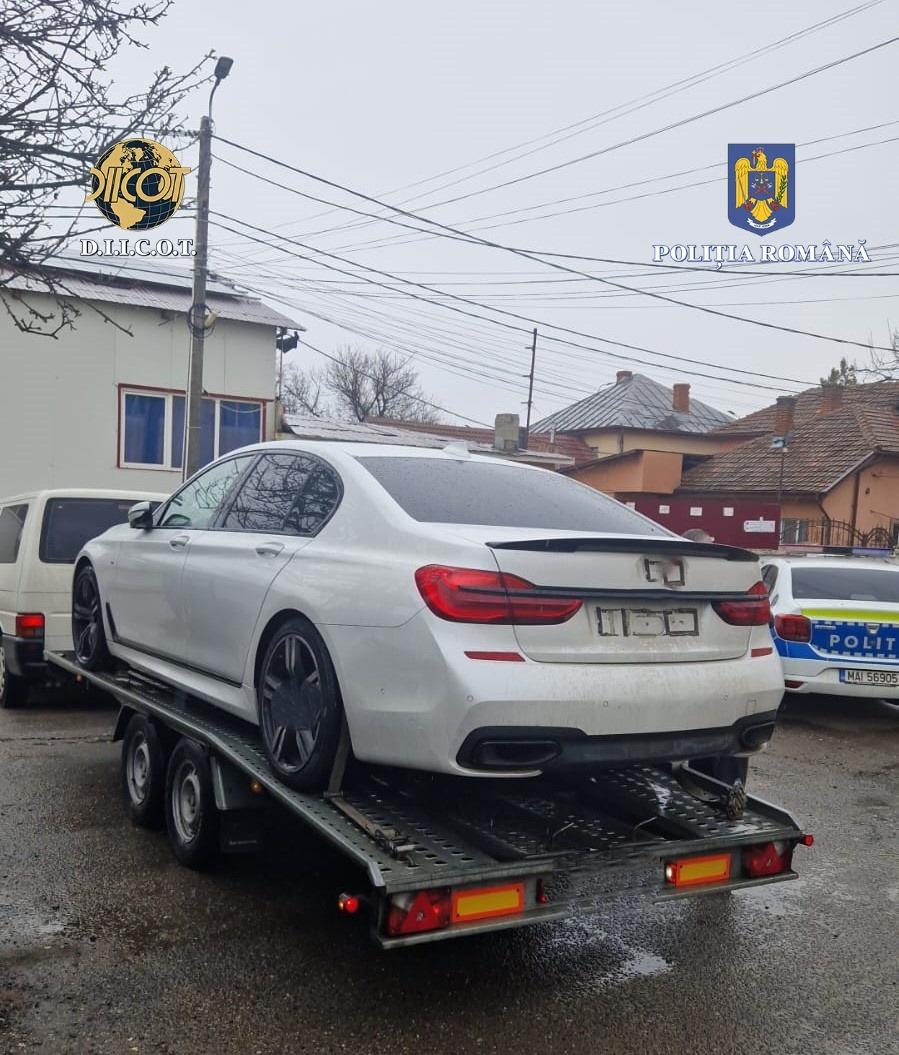 Trei români au rămas fără BMW-urile cumpărate cu banii aduşi din Franţa, acolo unde au furat sute de catalizatoare 886778