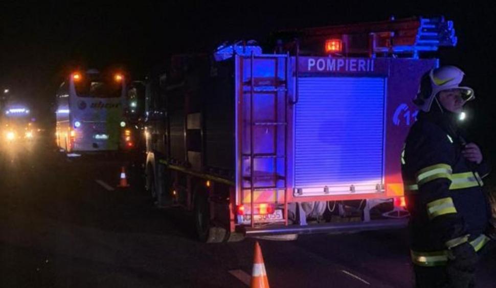 Plan Roşu de intervenţie activat la 2 Mai | Accident grav între un autocar şi un autoturism 887012